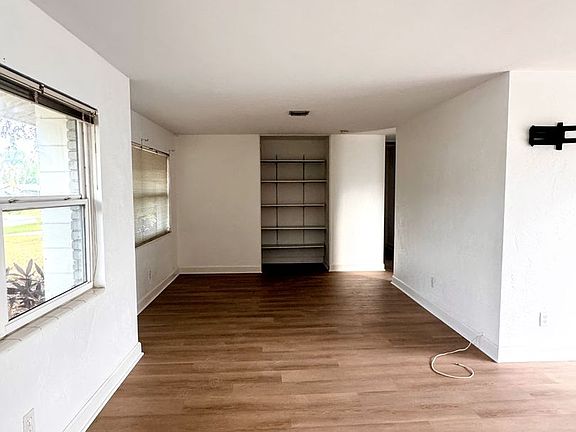 3rd image of 11382 80th Ave N
