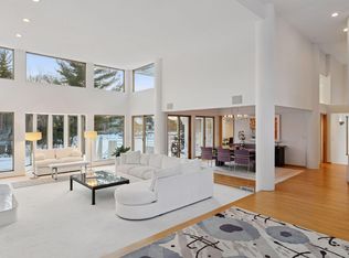 16141 McGinty Rd W, Wayzata, MN 55391