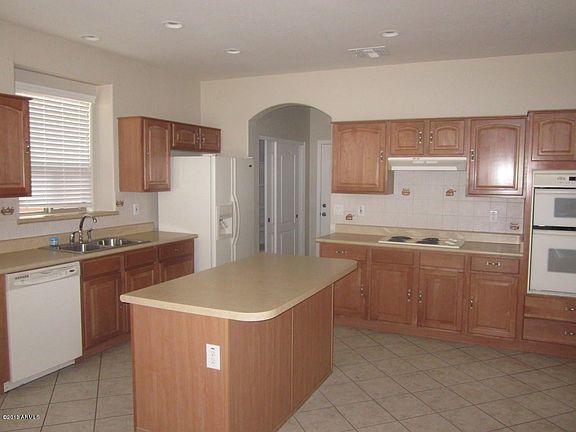 3rd image of 4524 W Magdalena Ln