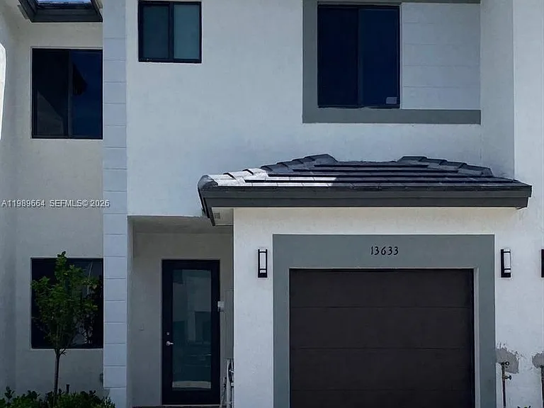 13633 SW 157th Pl #0 — Photo 2