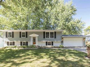 3426 Kenwood Ave, Davenport, IA
