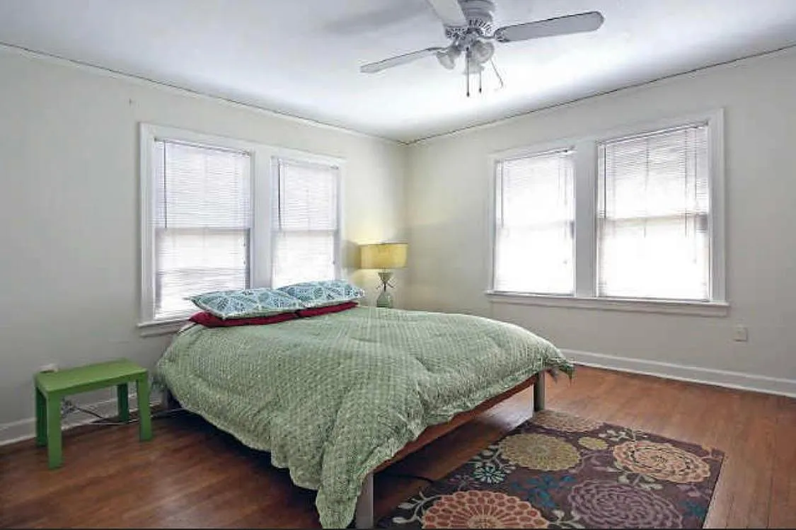 2 bed, 1350 sqft, $2,500 — Photo 3