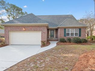 102 E Sanderling Cir, Hampstead, NC 28443