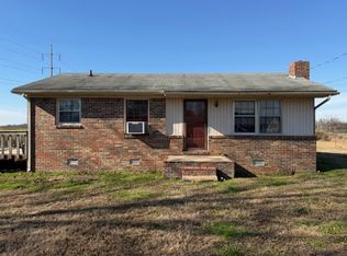 9 Chapman Ln, Fayetteville, TN 37334