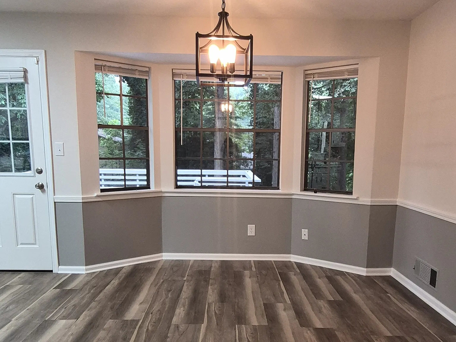 3 bed, 1384 sqft, $1,850 — Photo 4