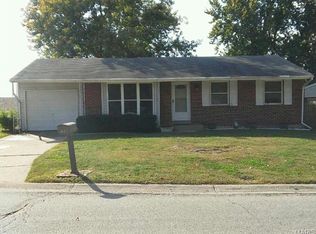 2203 Golfway St, Saint Charles, MO 63301