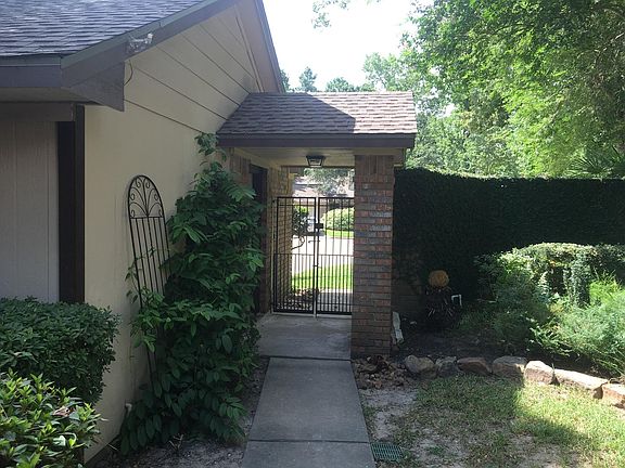 2nd image of 4326 Pinewood Park Dr