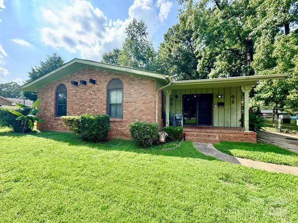 738 Vickery Dr, Charlotte, NC 28215