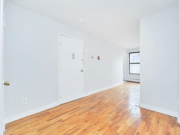 3rd image of 514 W 48th St APT 3a