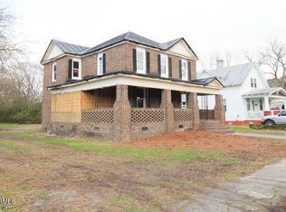 130 W Freemason St, Edenton, NC 27932