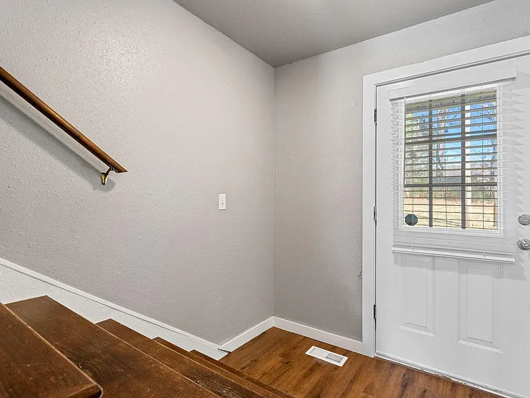 3727 E Mission Blvd — Photo 12