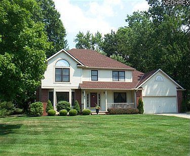 3rd image of 345 Branford Ln