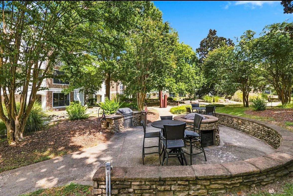 1 bed, 934 sqft, $2,500 — Photo 4