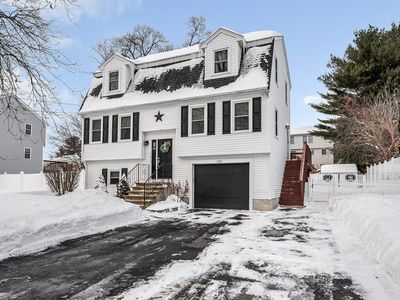 225 Long Pond Dr, Dracut, MA, 01826