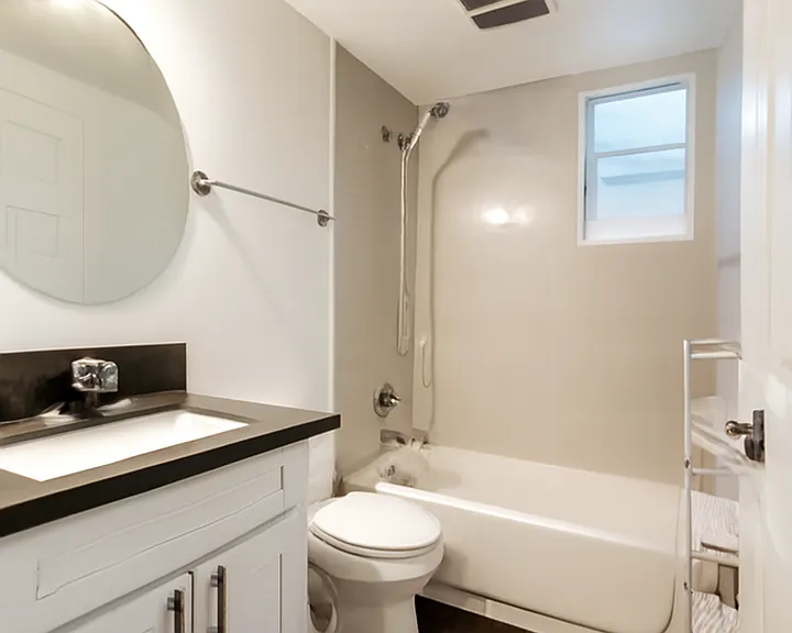 1252 W 37th Dr — Photo 5