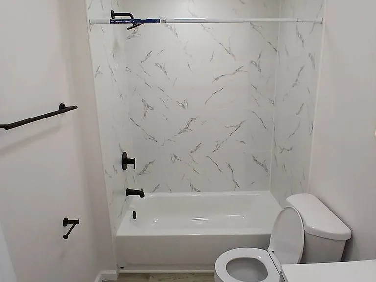 6015 Hosmer Ave — Photo 21