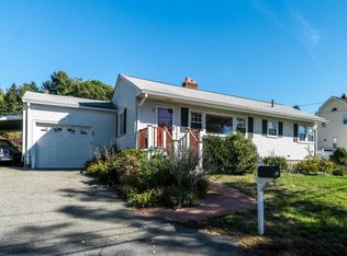 33 Cedarcroft Ln, Waltham, MA 02451