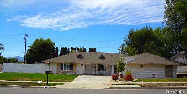 1st image of 892 Calle Fresno