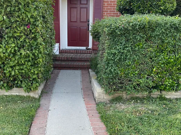 2395 Roanoke Rd, San Marino, CA 91108