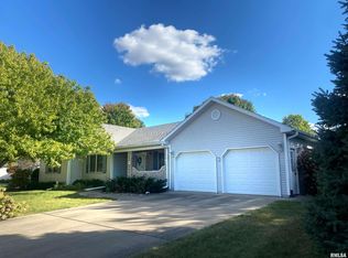 1014 Wellington Dr, Washington, IL
