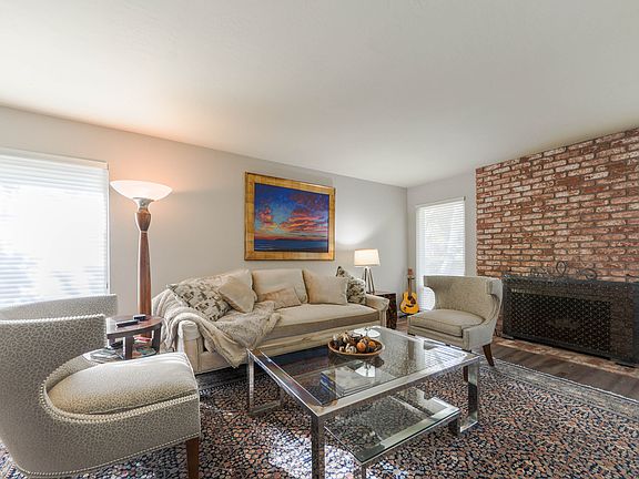 5th image of 955 Eastwood Pl