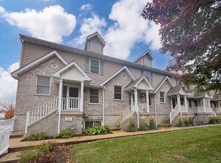 233 Judy Ln, Cortland, IL 60112