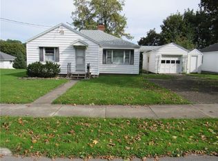 706 Colton Ave, Newark, NY 14513