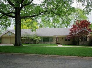 9703 Overbrook Rd, Leawood, KS 66206