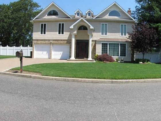 1st image of 52 Twin Oaks Dr