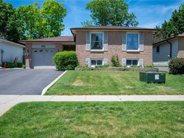 35 Barnicke Dr, Cambridge, ON N3C 3M2