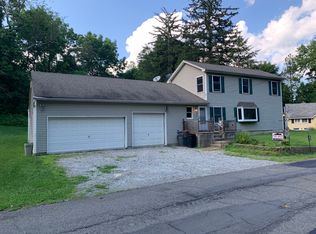 8 Church Rd, Newton, NJ 07860