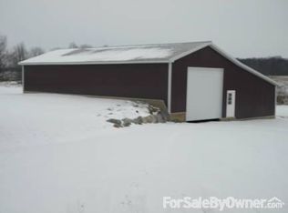 10341 Montcalm Ave S, Clarksville, MI 48815