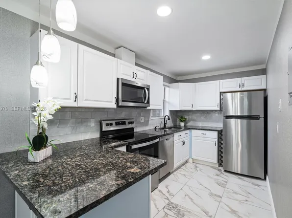 236 Lake Dora Dr #236, West Palm Beach, FL 33411