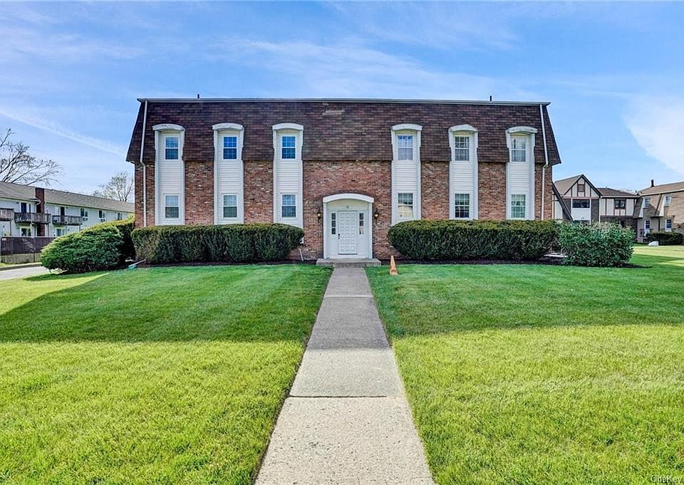 1st image of 15 Weathervane Dr APT 20