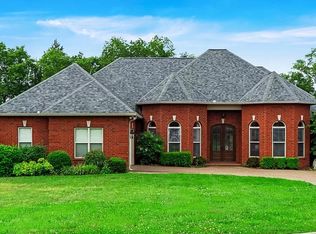 108 Seven Springs Dr, Mount Juliet, TN 37122
