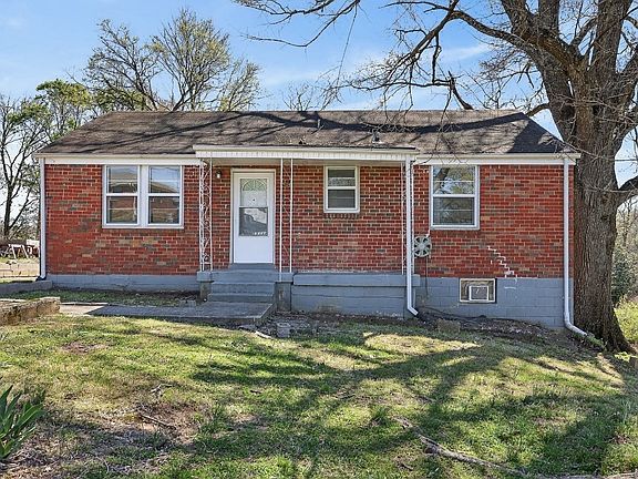 2nd image of 5006 Yorktown Rd