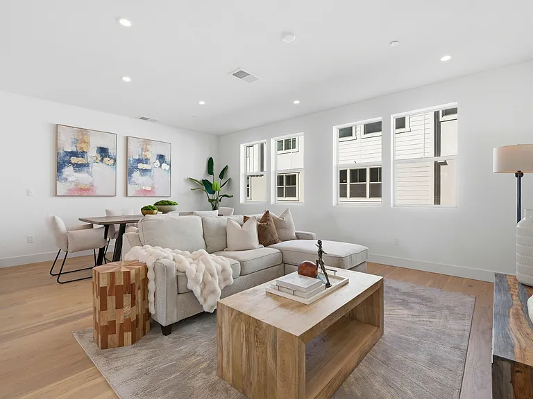 2757 Oak Rd #132 — Photo 3