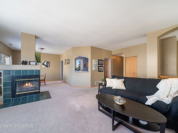 5th image of 1080 Delta Dr #1080