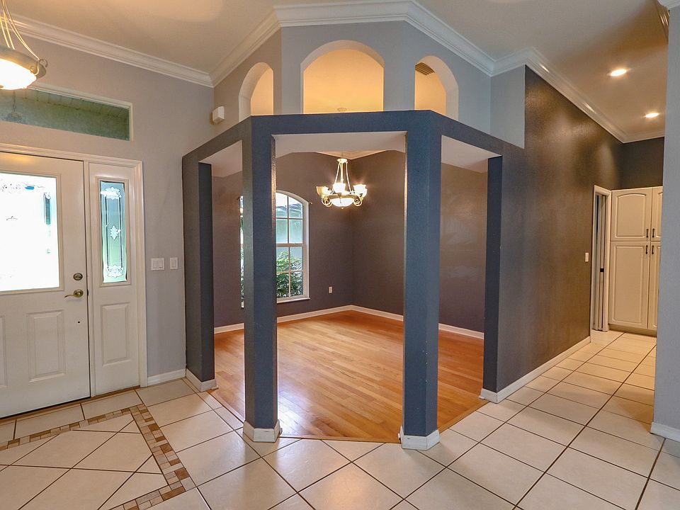 1st image of 1465 Carrington Ave