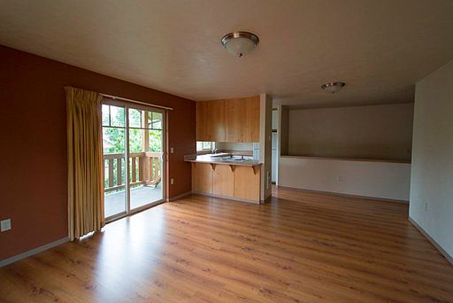 1st image of 580 E 17th Ave APT E