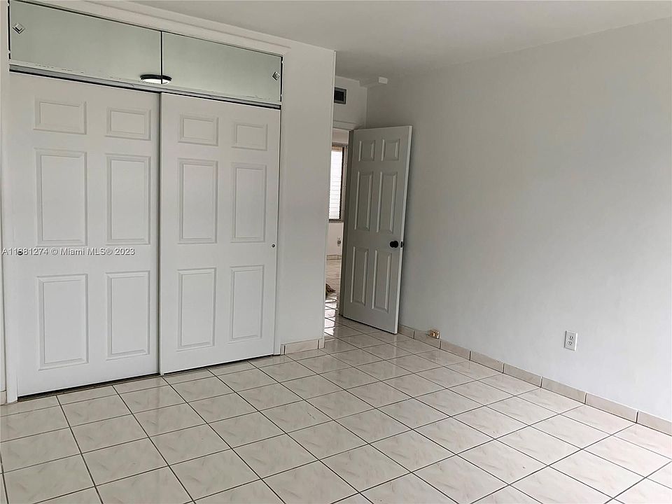 1st image of 1150 Euclid Ave APT 105