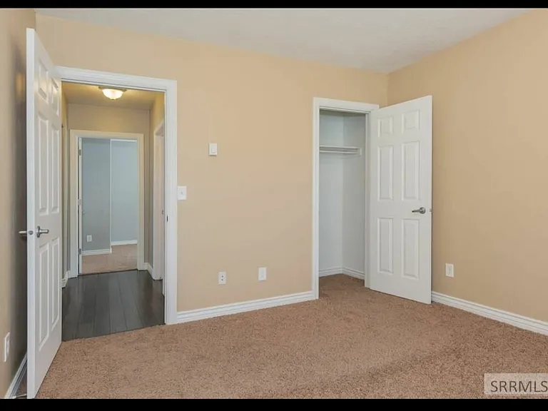 594 J St — Photo 9