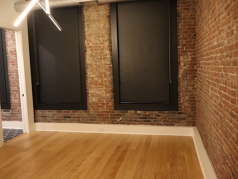 121 S 7th St #3S — Photo 5