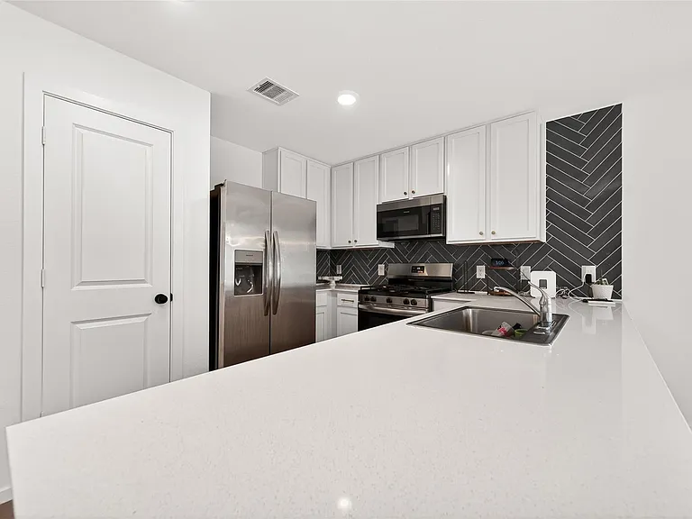18634 Scopello Dr — Photo 18