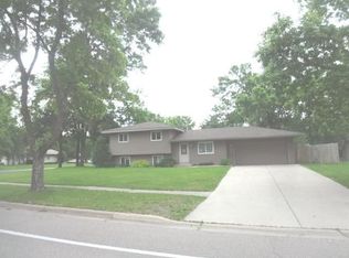 16860 Foliage Ave, Rosemount, MN 55068