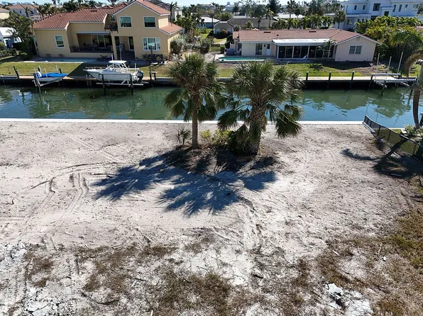 570 Putting Green Ln, Longboat Key, FL 34228