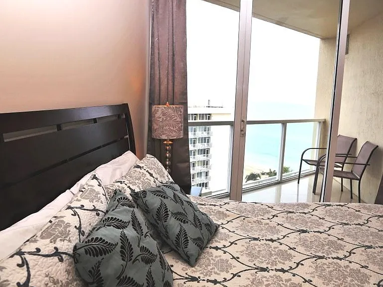 Ocean view from the king size bed