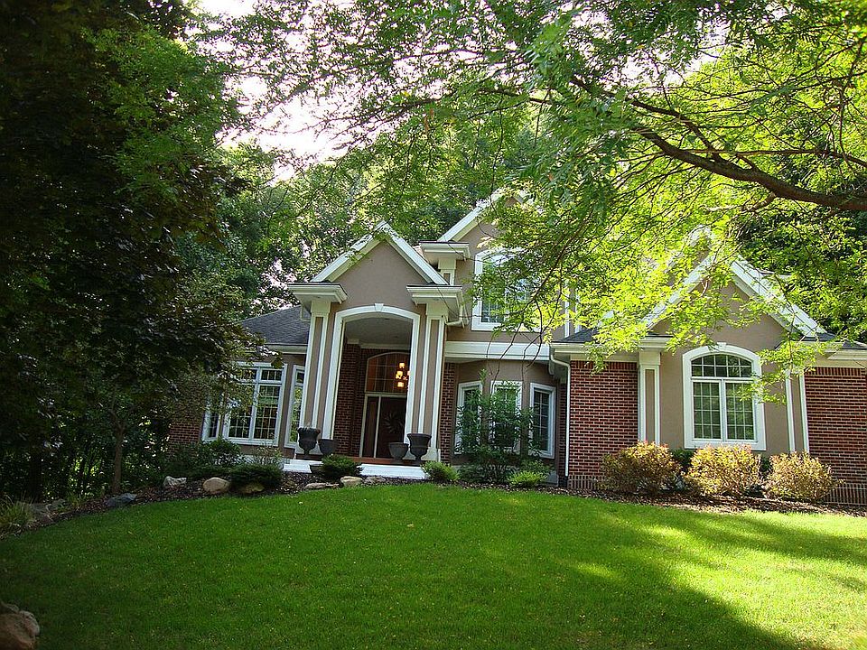 1st image of 628 Shady Creek Dr