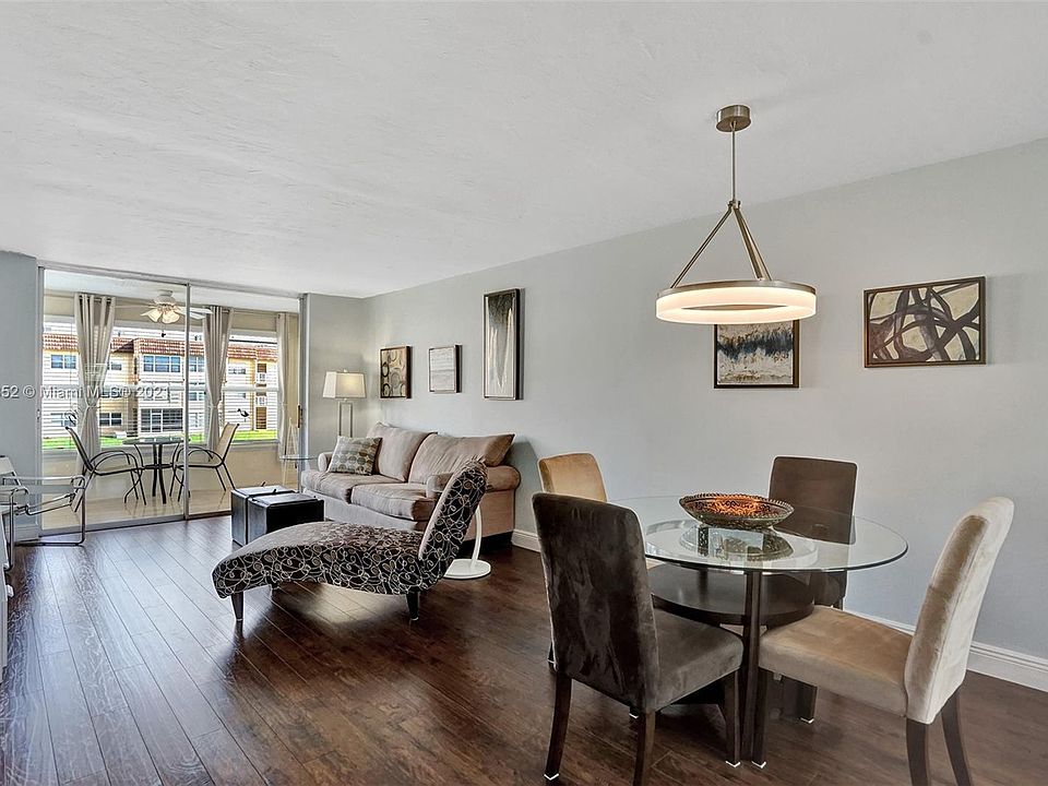 1st image of 9340 Sunrise Lakes Blvd APT 209