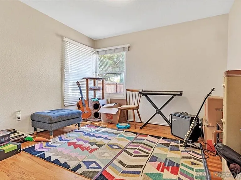 6465 Julie St — Photo 4